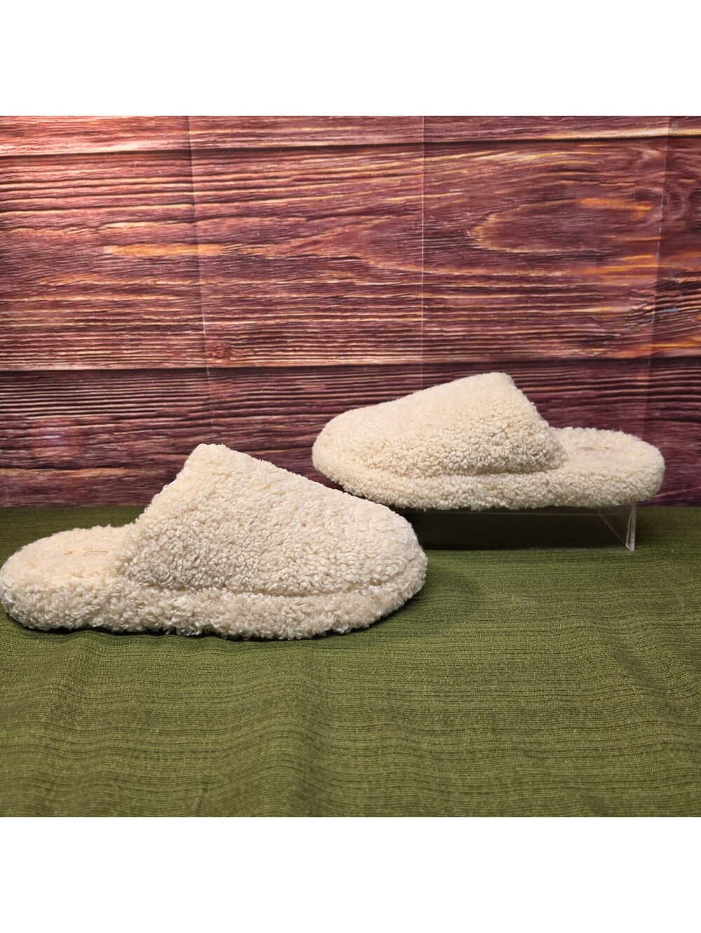 FitFlop iQushion D-Luxe Teddy Slipper Mules Milk Ice Size 9 New